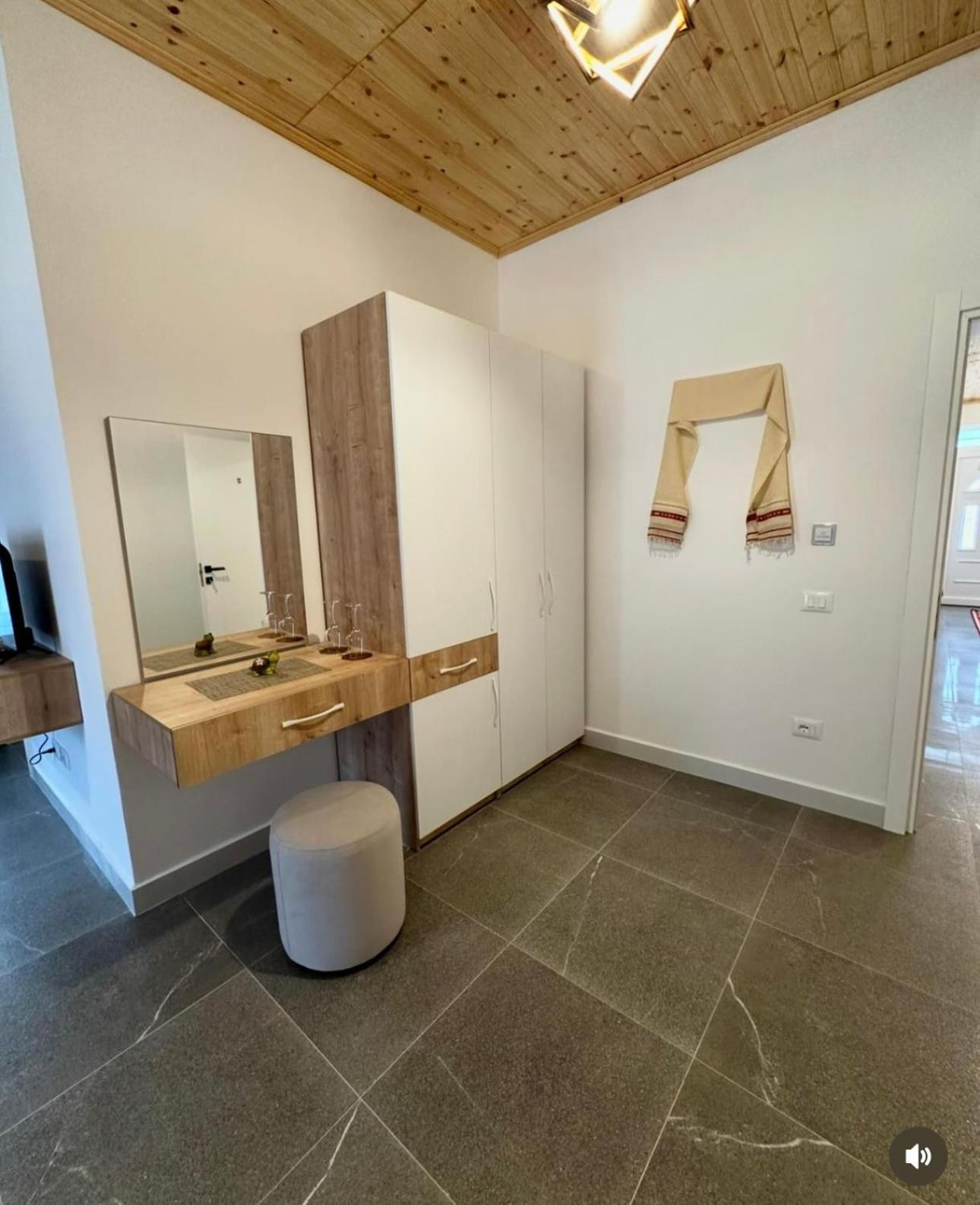 Qyteza Guest House & Camping Szkodra Zewnętrze zdjęcie