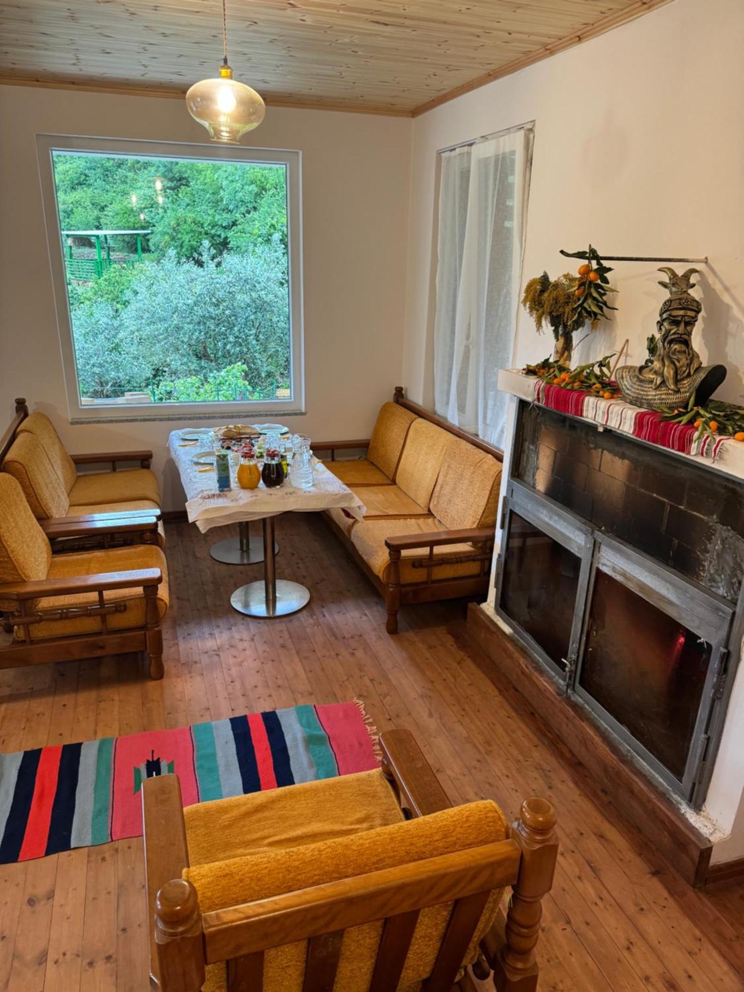 Qyteza Guest House & Camping Szkodra Zewnętrze zdjęcie